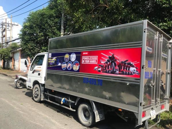 decal quảng cáo dán xe
