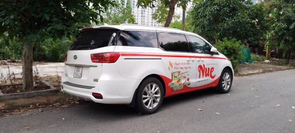 decal quảng cáo dán ô tô