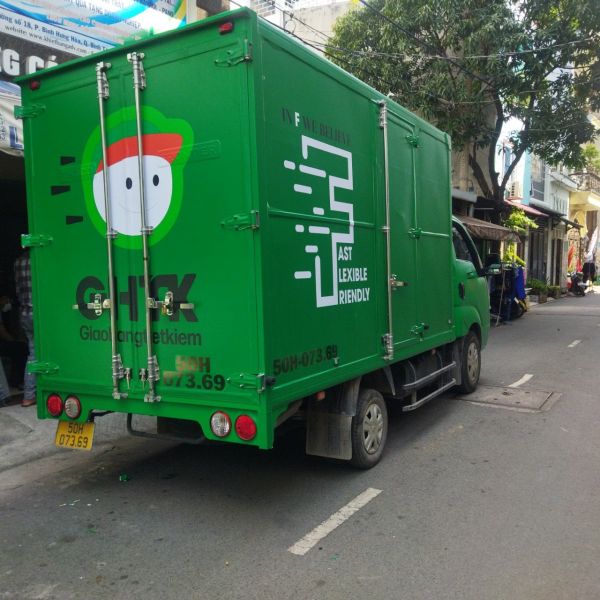 decal quảng cáo xe tải