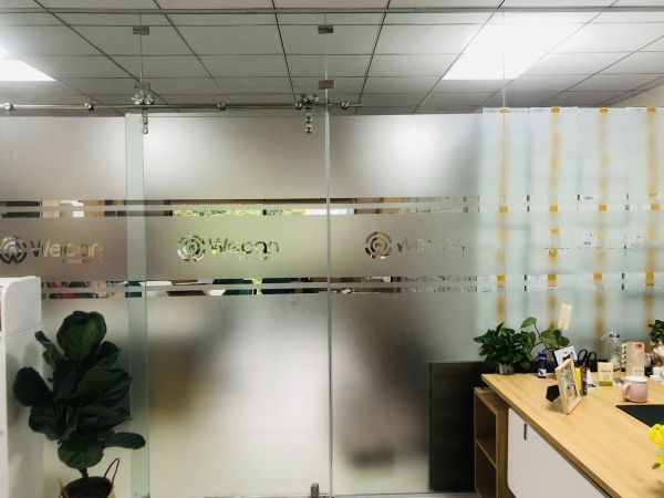 decal mờ dán kính