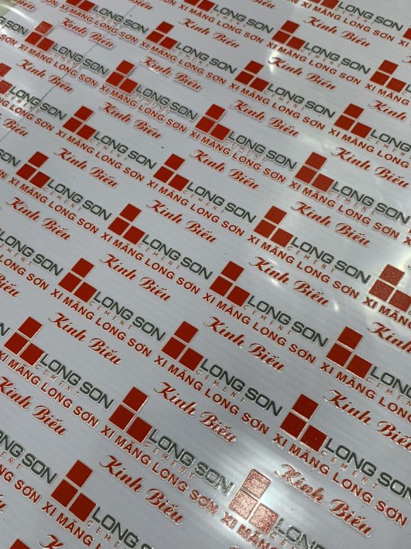 decal trong