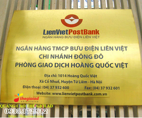 bảng inox ăn mòn vàng