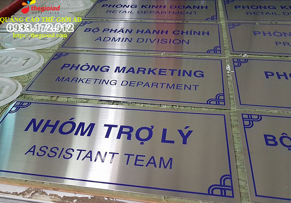 bảng phòng ban inox ăn mòn