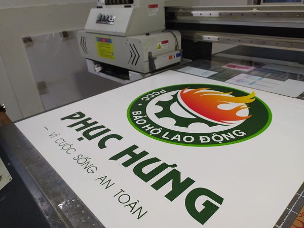 in uv trên mica tphcm in uv trên mica tphcm