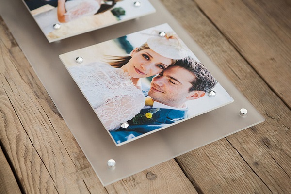 in uv trên mica in uv trên mica