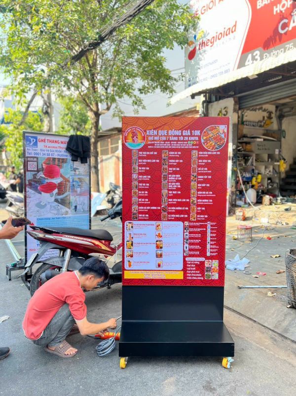 standee cao cấp