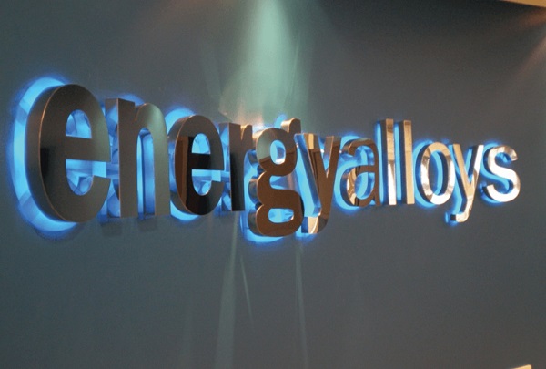 chữ nổi inox trắng