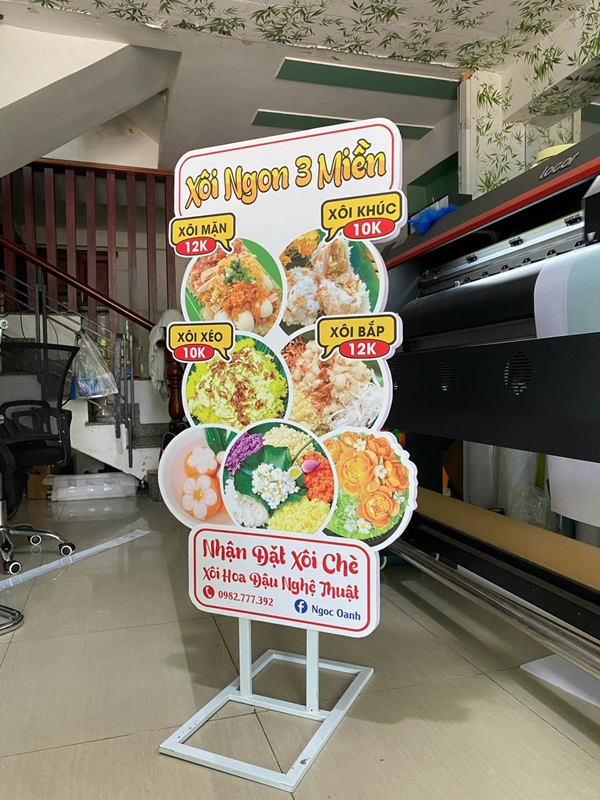 standee cao cấp