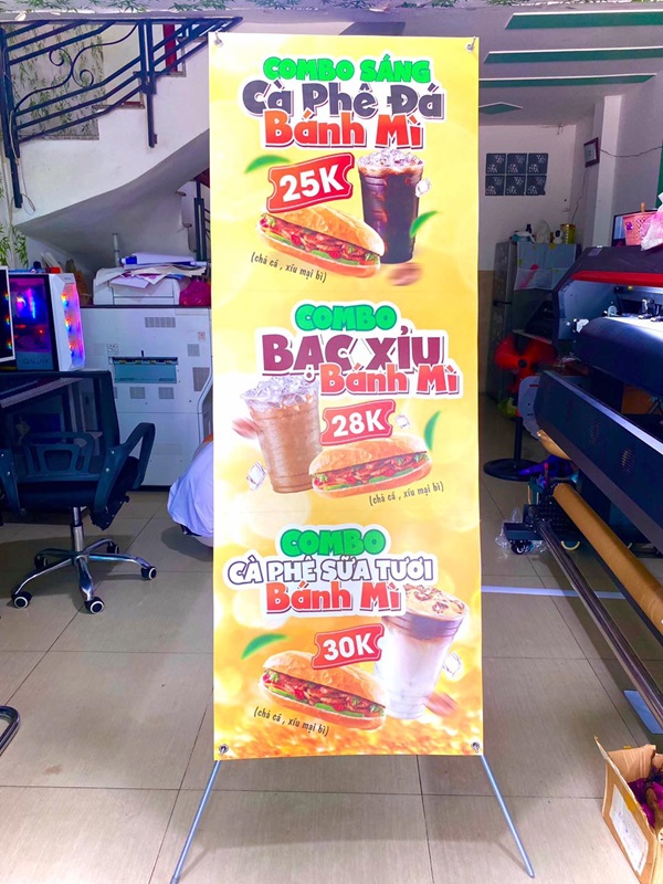 làm standee nhà bè