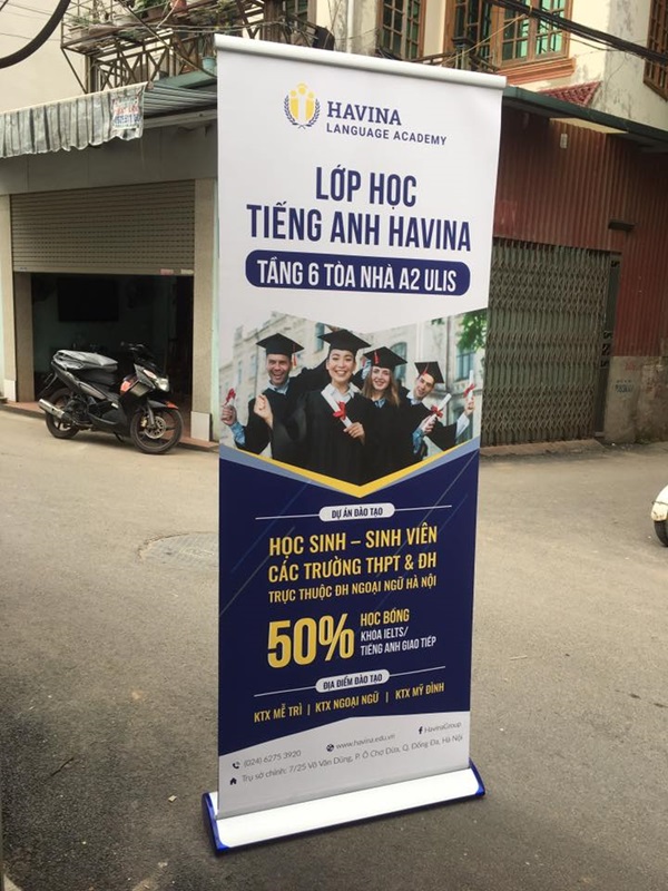in standee quận 1
