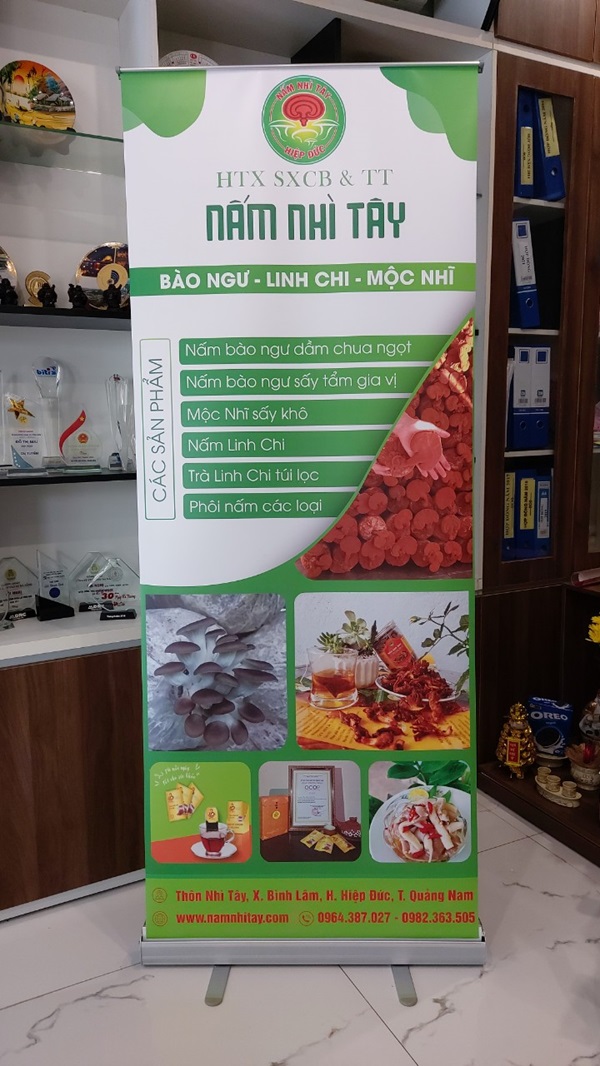 in standee quận 12