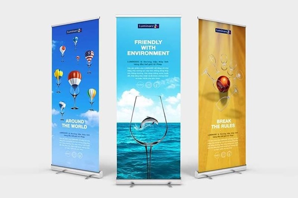 standee sản phẩm