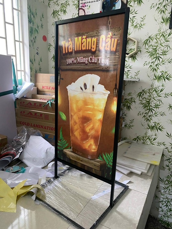 standee quận 5