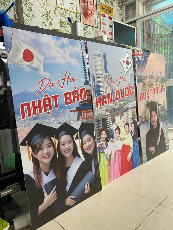 in standee quận 6