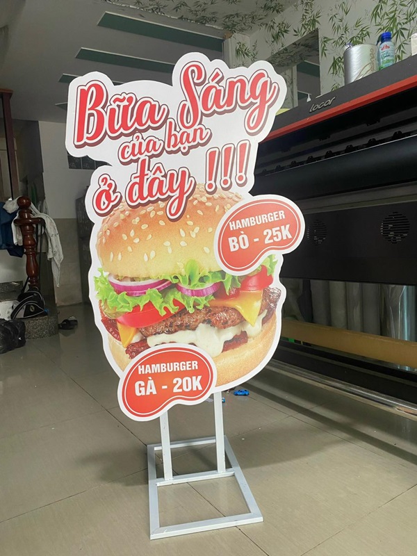 in standee quận 6
