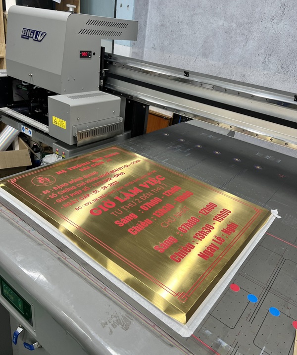 in uv trên inox in uv trên inox