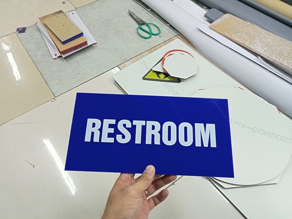 in uv mica in uv mica