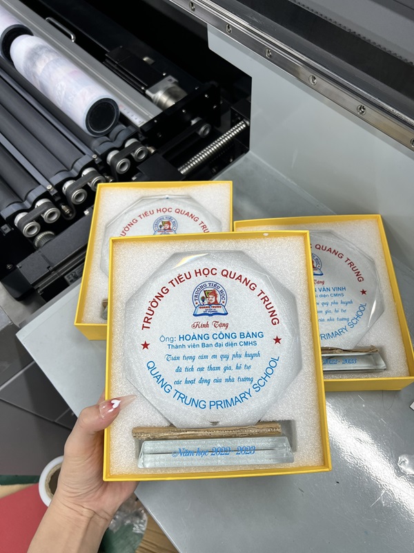 in-uv-thuy-tinh in uv thủy tinh